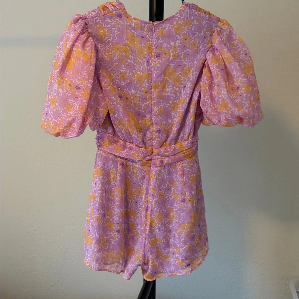 Nasty Gal Floral Puff Sleeve v neck Romper size 6 new with tag - Picture 8 of 12